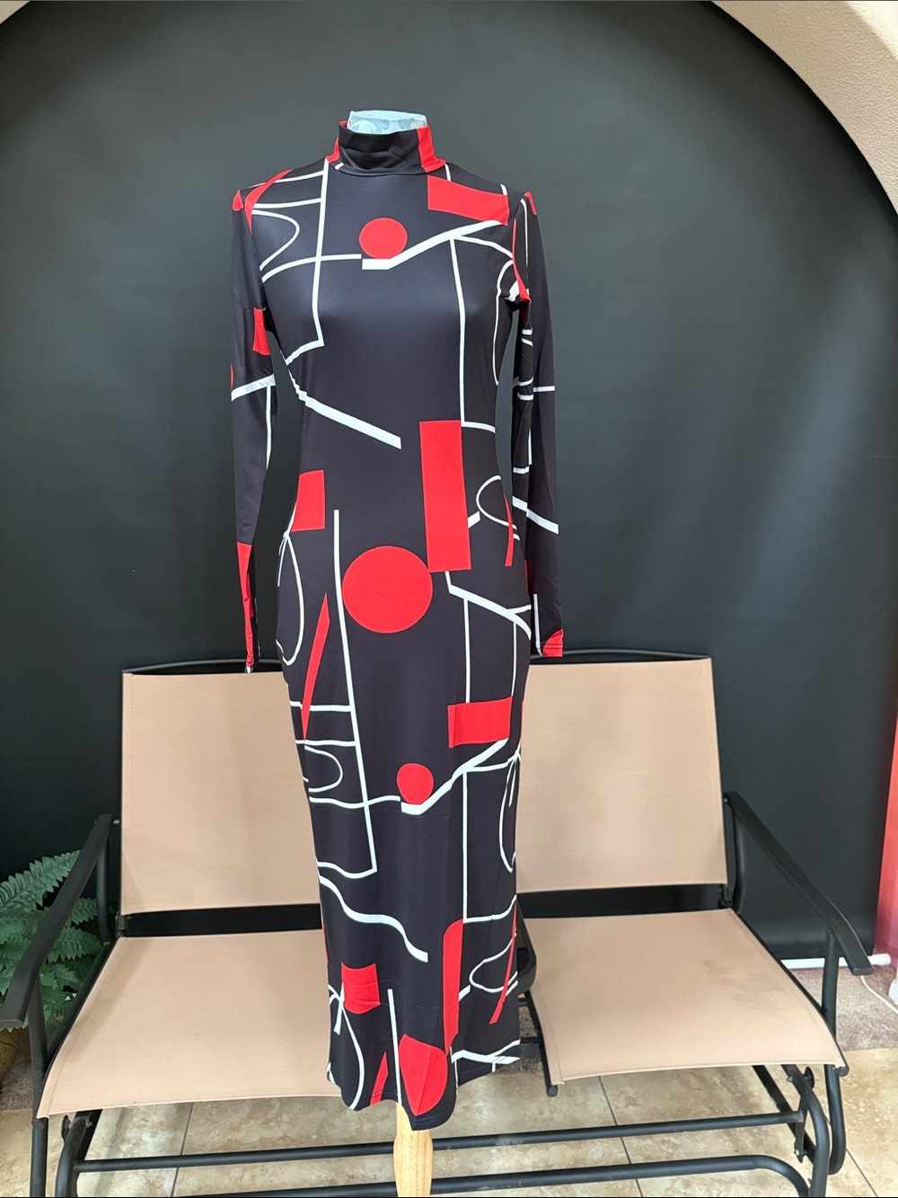 Black & Red Geometric Long Sleeve Maxi Dress